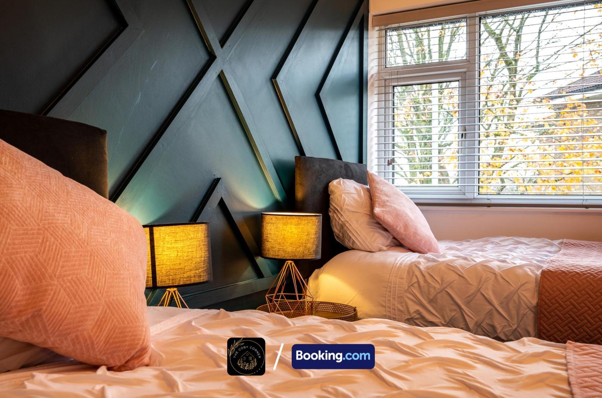 Cosy Corner: 3-Bedroom House with Garden and Free Parking Manchester Exterior photo